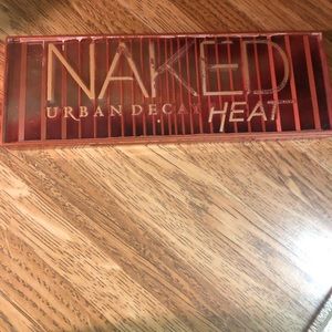 Urban Decay Naked Heat